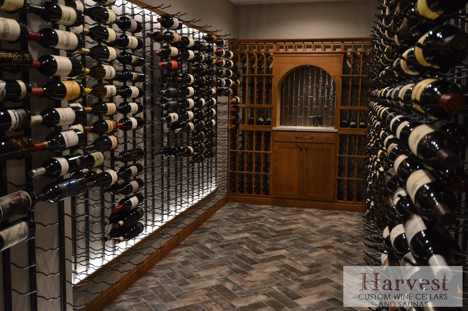 Orange-County-wine-cellar-with-effecient-refrigeration-system